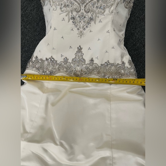 Platinum Priscilla of Boston Elegant Ivory Crystal Embellished Wedding Dress - Picture 13 of 15